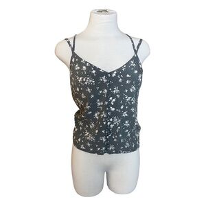 🌸3 for $30🌸 Garage Floral Faux Button Tank